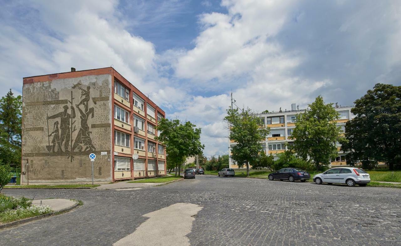 Lem Suburban Apartamento Budapest